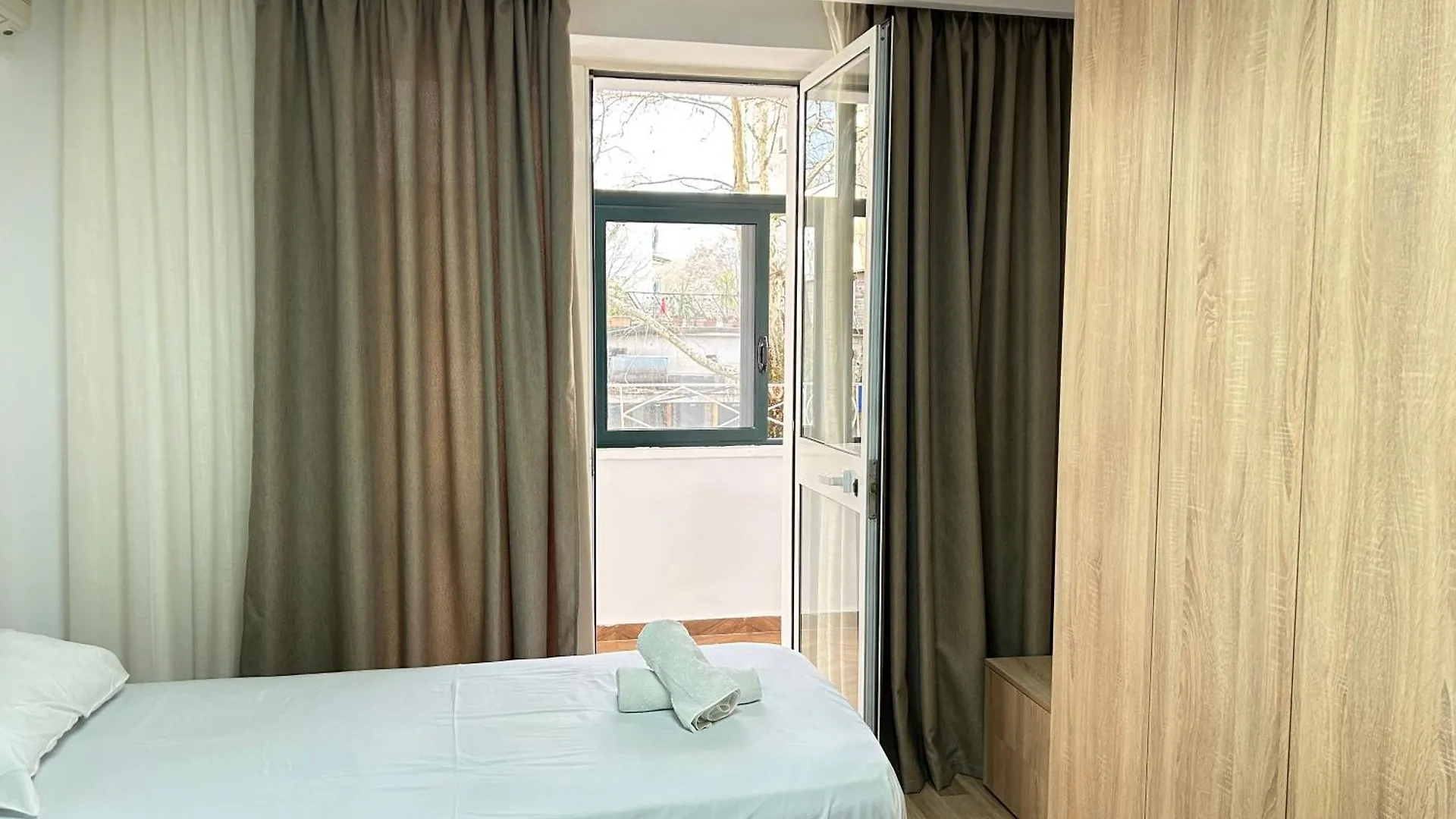 Spacious Fancy Apartment Tirana