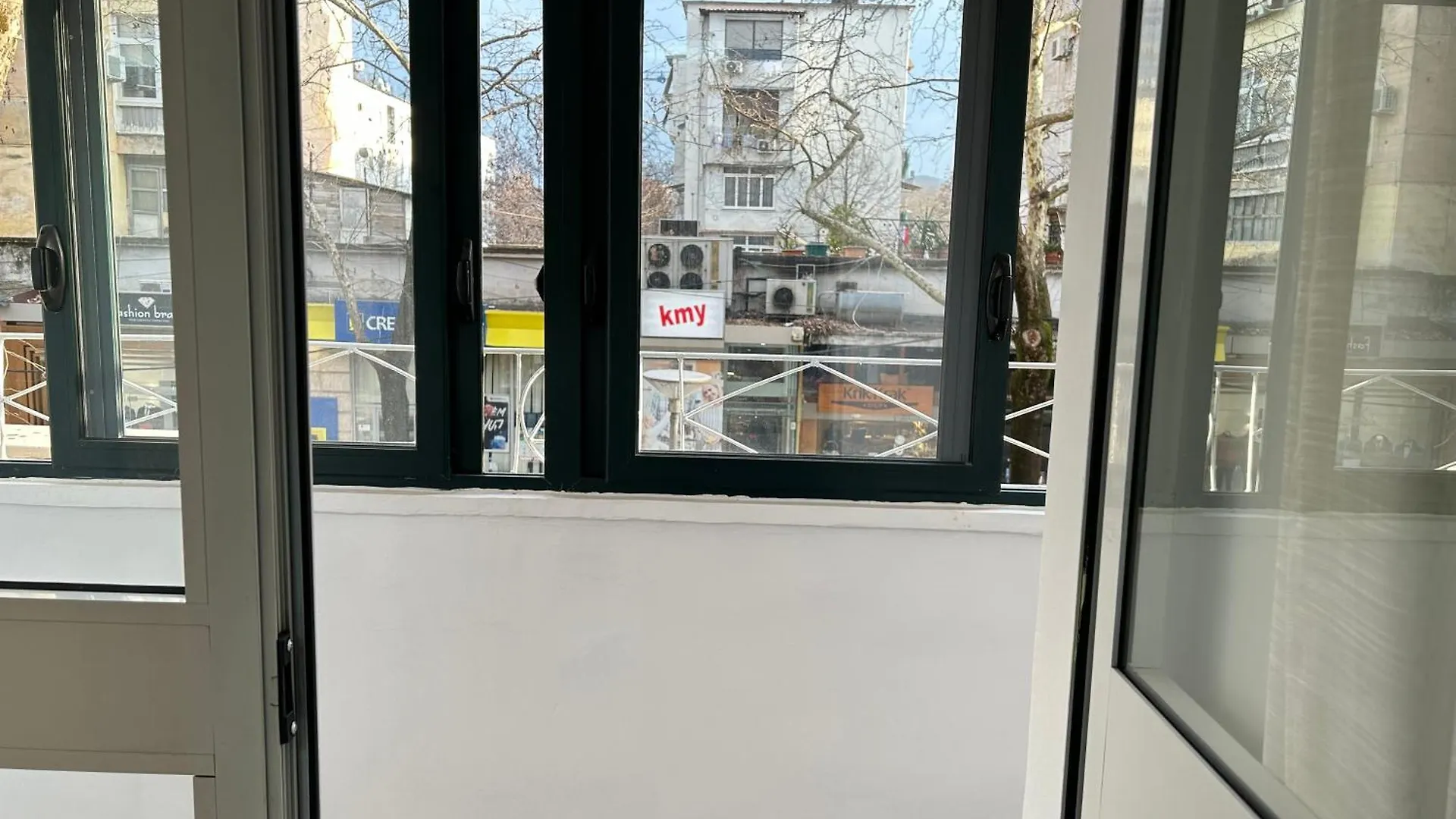 Spacious Fancy Apartment Tirana